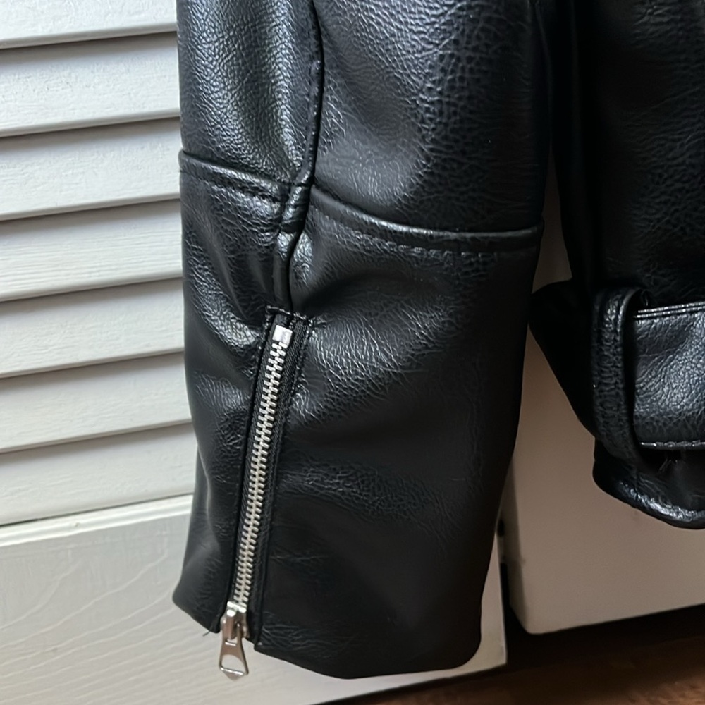 BRAND NEW (NWT) H&M Black Vegan Leather Jacket - Picture 11 of 11